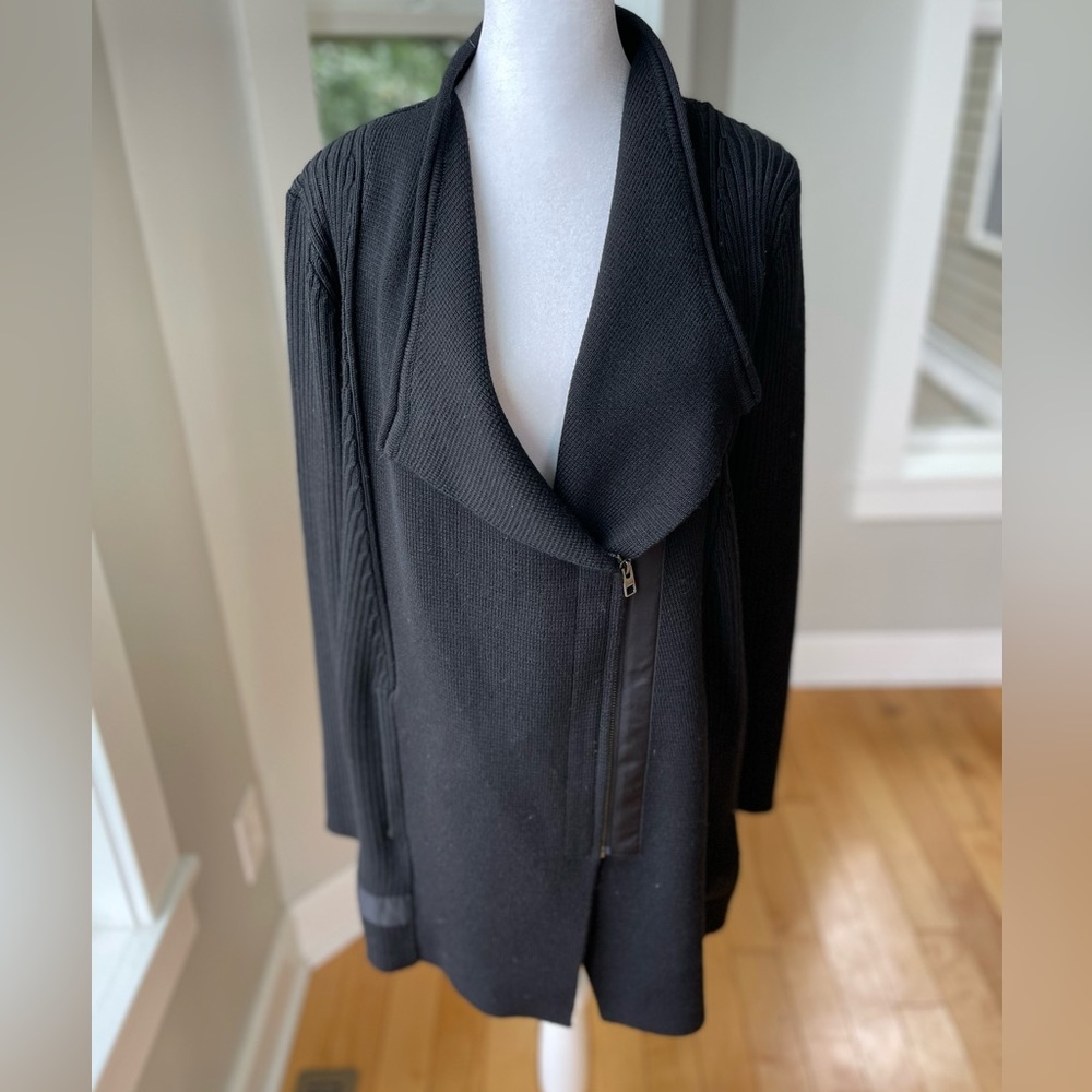 Athleta Black Asymmetrical Long Tunic Zip Sweater Cardigan Merino Wool Sz Small